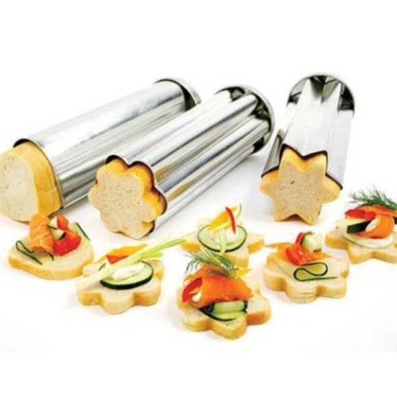 The Pampered Chef Bread Tube Heart Flower Star Holiday Christmas Family Kitchen - Picture 2 of 5